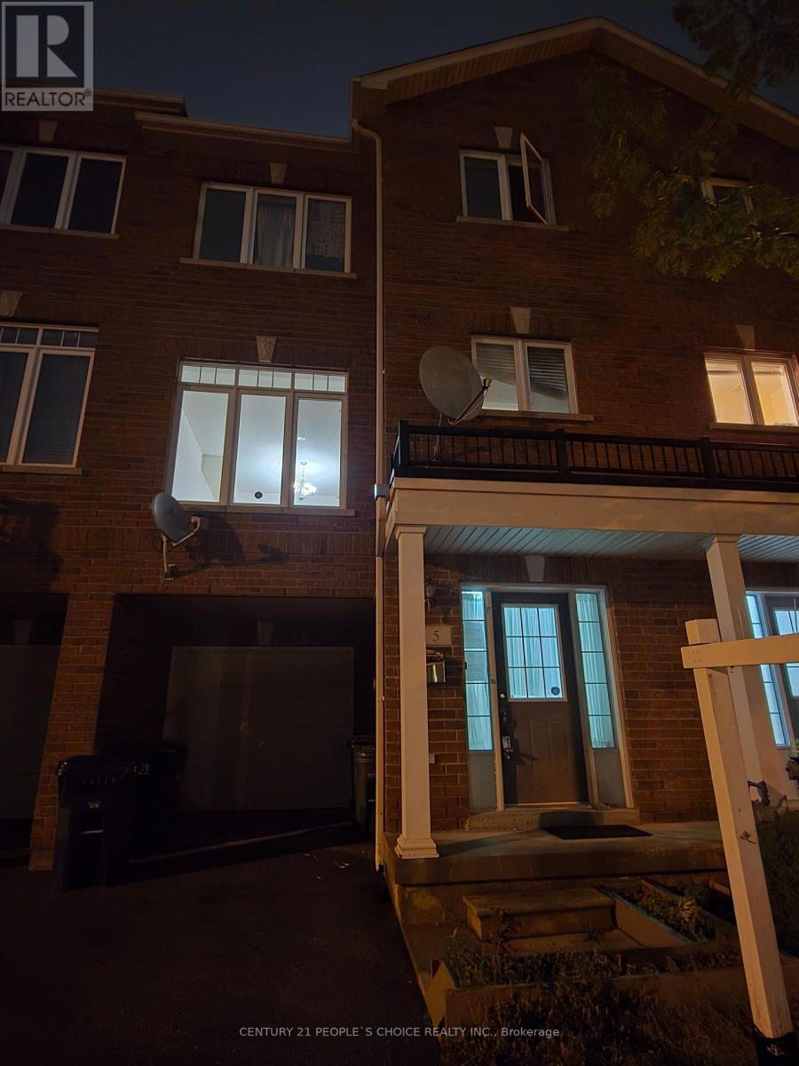 5 CURRAN HALL CRESCENT, Toronto, Ontario