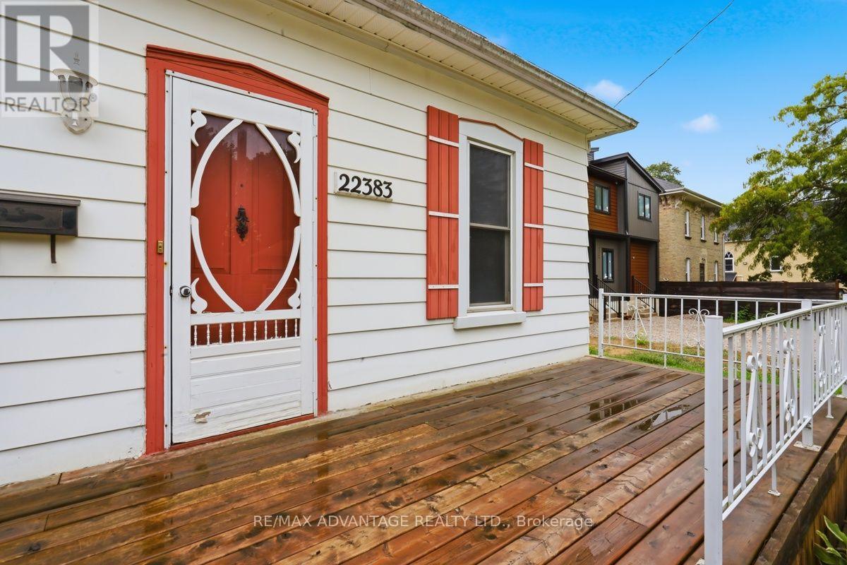22383 Adelaide Road, Strathroy-Caradoc, Ontario  N0L 1W0 - Photo 13 - X13806692