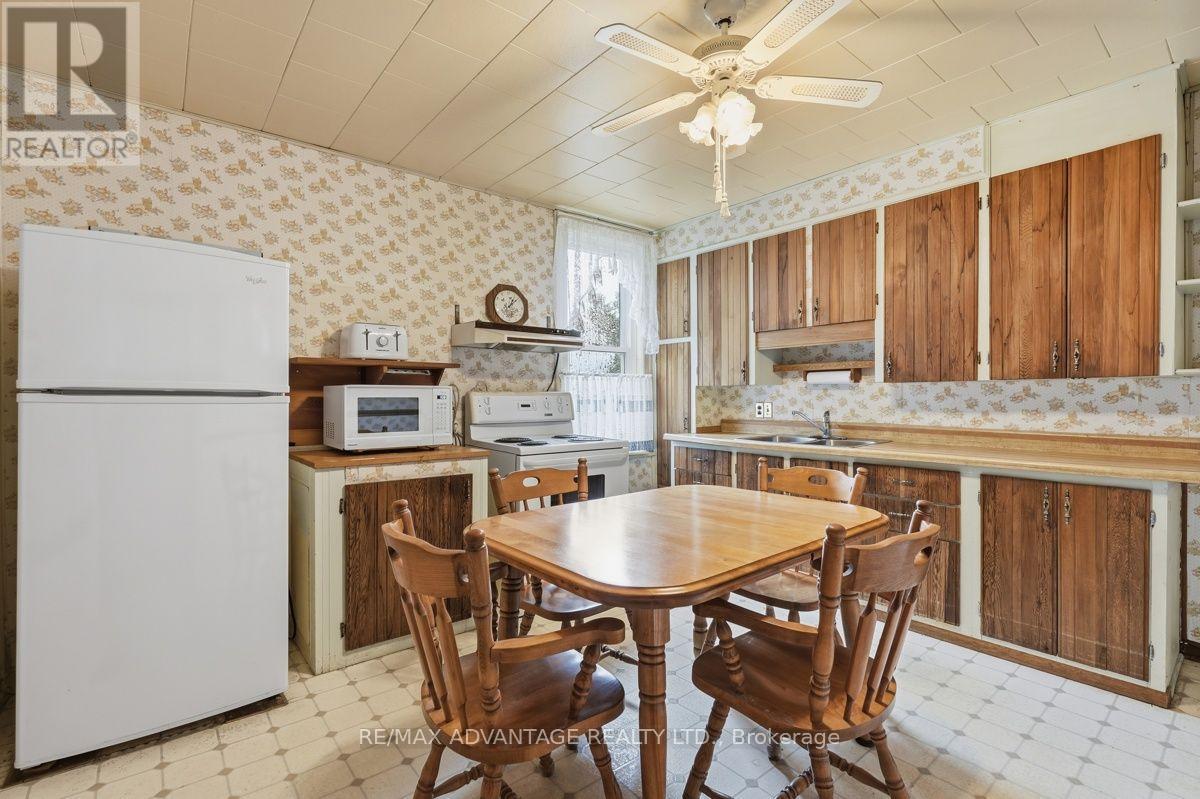 22383 Adelaide Road, Strathroy-Caradoc, Ontario  N0L 1W0 - Photo 26 - X13806692