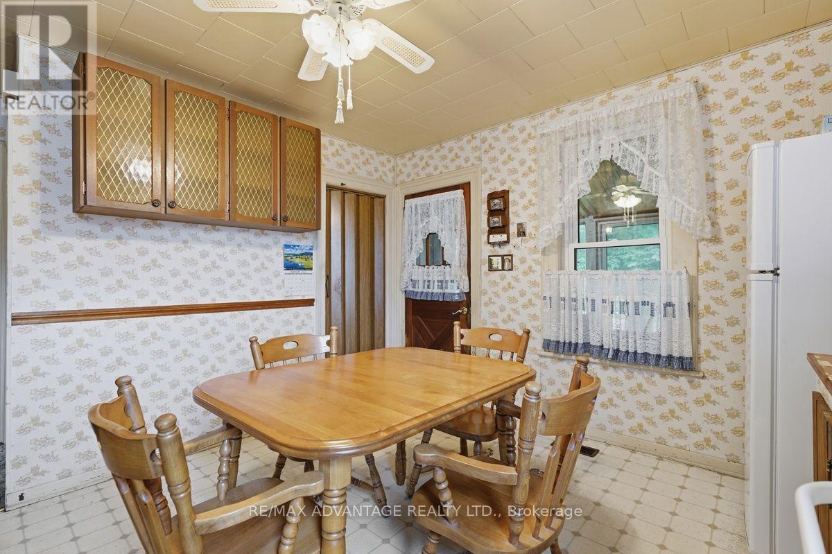 22383 Adelaide Road, Strathroy-Caradoc, Ontario  N0L 1W0 - Photo 29 - X13806692