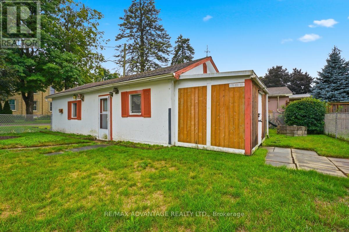 22383 Adelaide Road, Strathroy-Caradoc, Ontario  N0L 1W0 - Photo 35 - X13806692