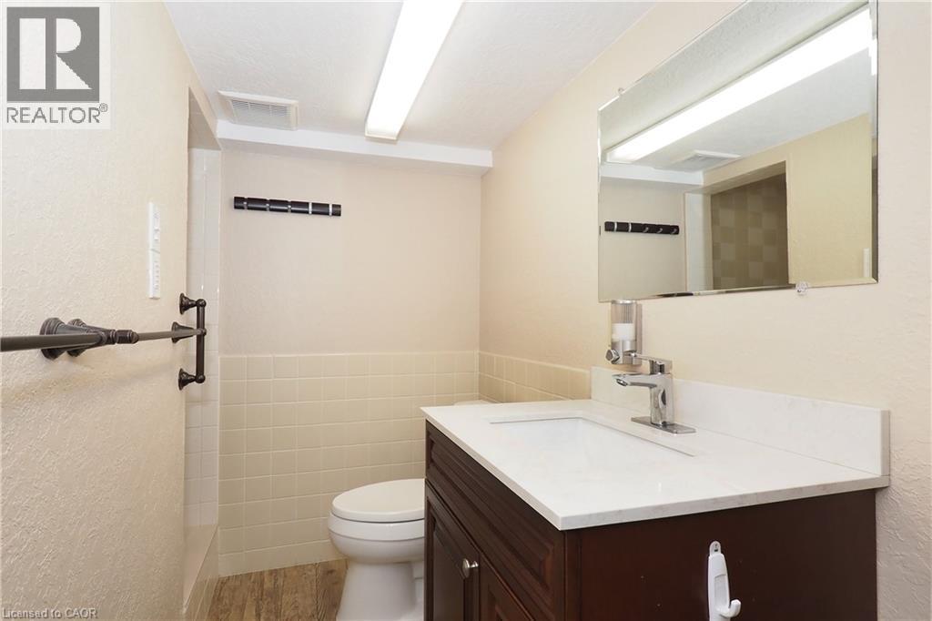 185 Southwood Drive, Kitchener, Ontario  N2E 2B2 - Photo 19 - 40863239