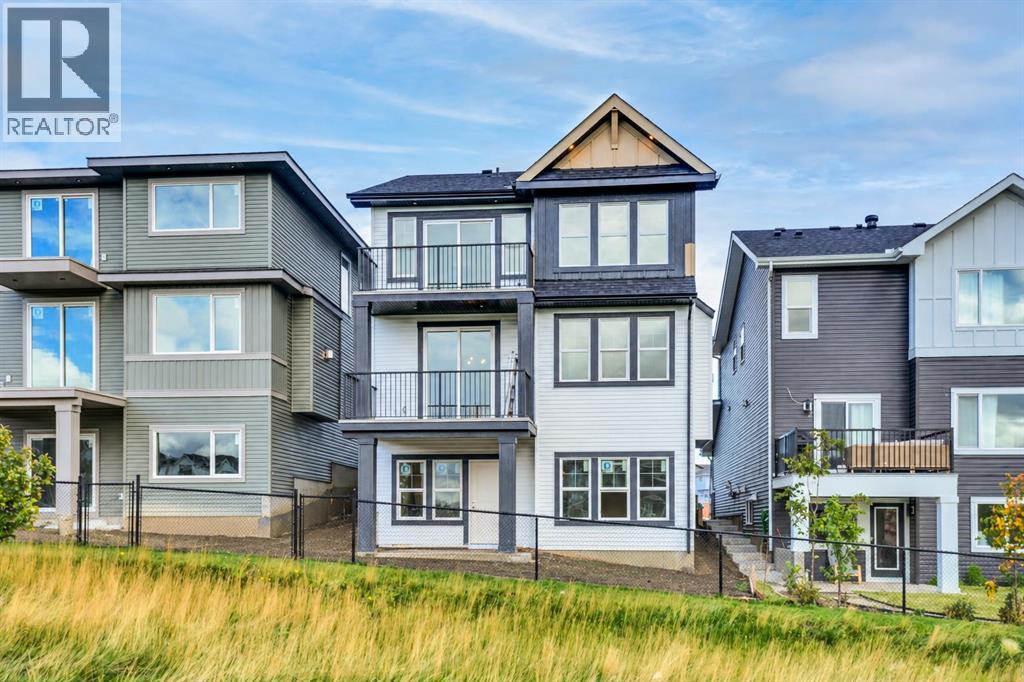 25 Heritage Park, Cochrane, Alberta  T4C 3G9 - Photo 37 - A2345343