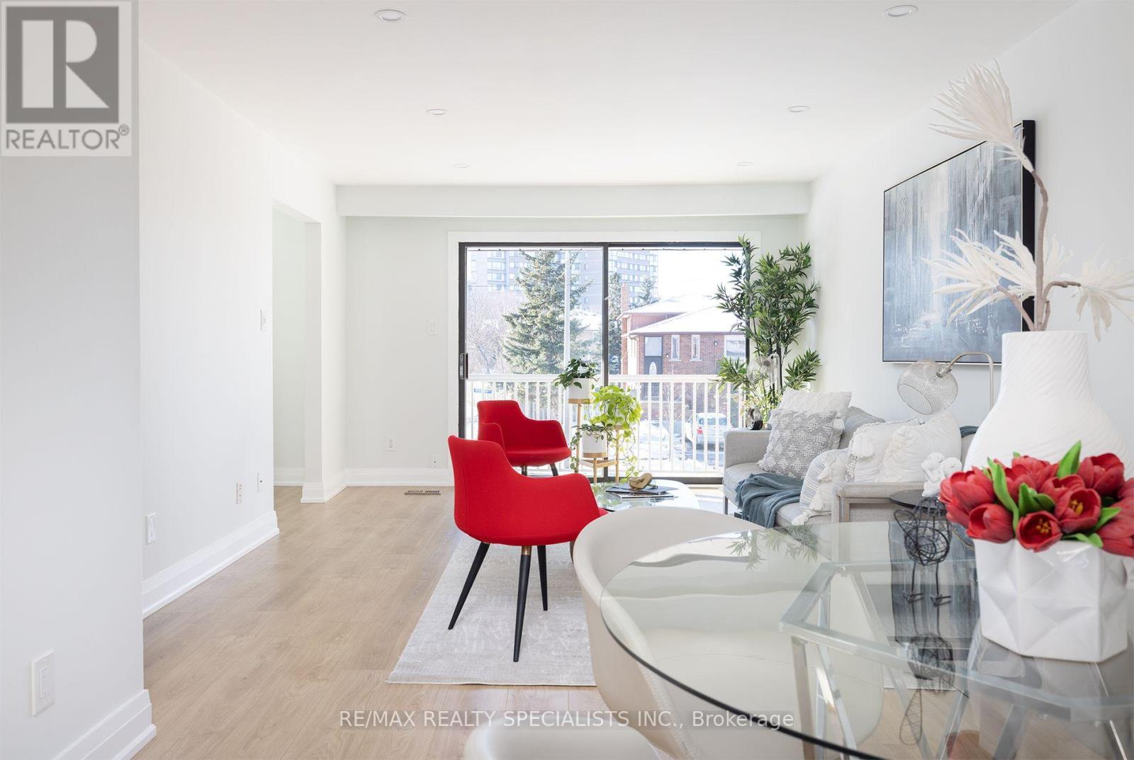 Upper - 4279 Woodington Drive, Mississauga, Ontario  L4Z 1M1 - Photo 13 - W13806694