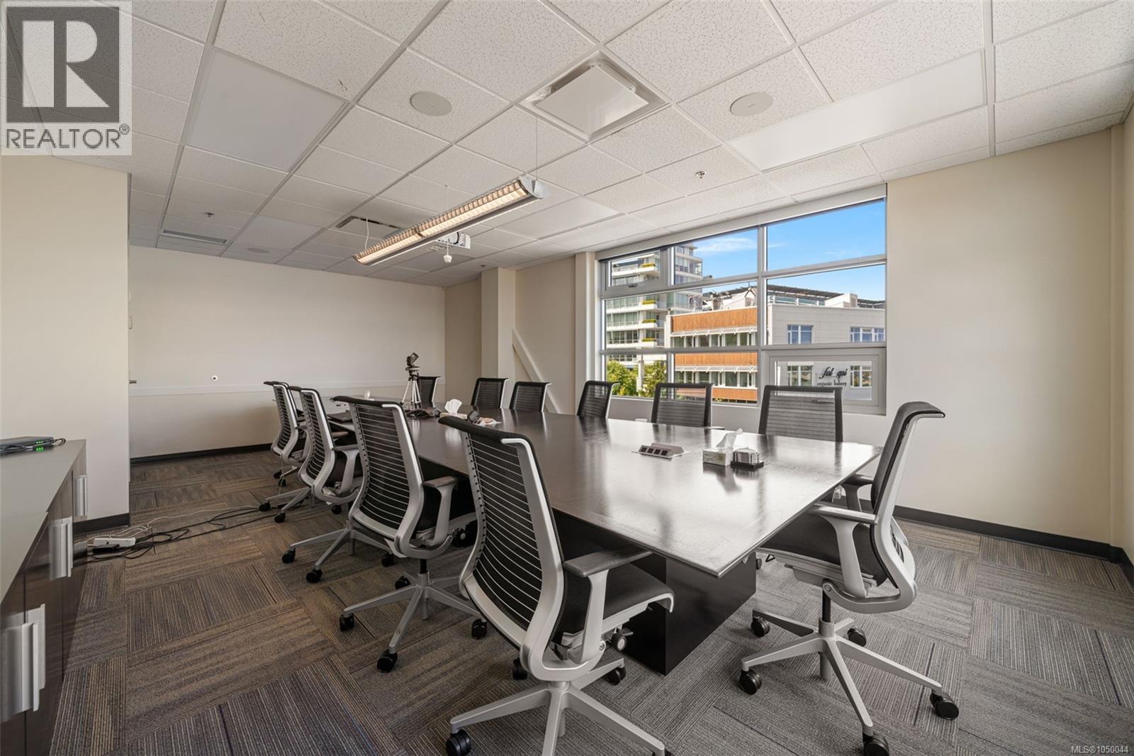 300-305 388 Harbour Rd, Victoria, British Columbia  V9A 3S1 - Photo 43 - 1050044