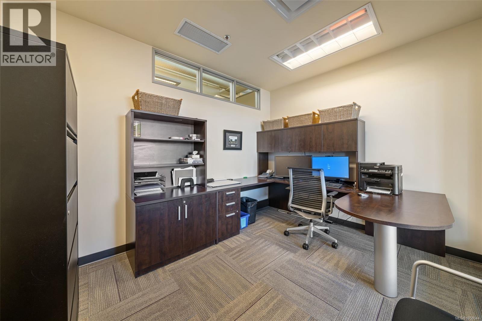 300-305 388 Harbour Rd, Victoria, British Columbia  V9A 3S1 - Photo 44 - 1050044
