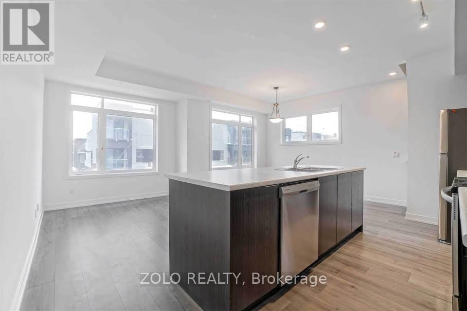 318 - 3058 Sixth Line, Oakville, Ontario  L6M 1P8 - Photo 3 - W13806704