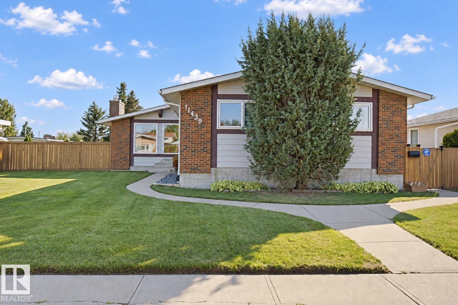 11439 144 AV NW NW, edmonton, Alberta