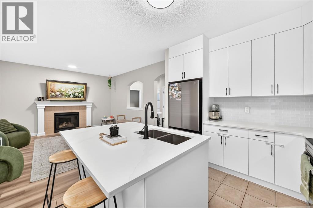 793 Luxstone Landing, Airdrie, Alberta  T4B 3K9 - Photo 12 - A2346661
