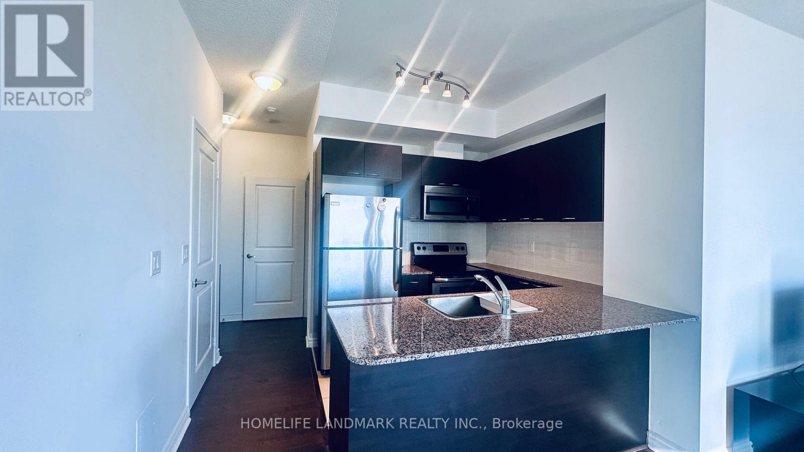 2711 - 385 Prince Of Wales Drive, Mississauga, Ontario  L5B 0C6 - Photo 10 - W13806726