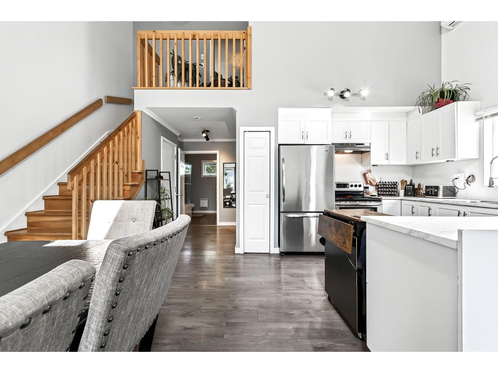 1781 Boul. Chomedey Laval (Chomedey) Quebec Canada H7T2V9 5