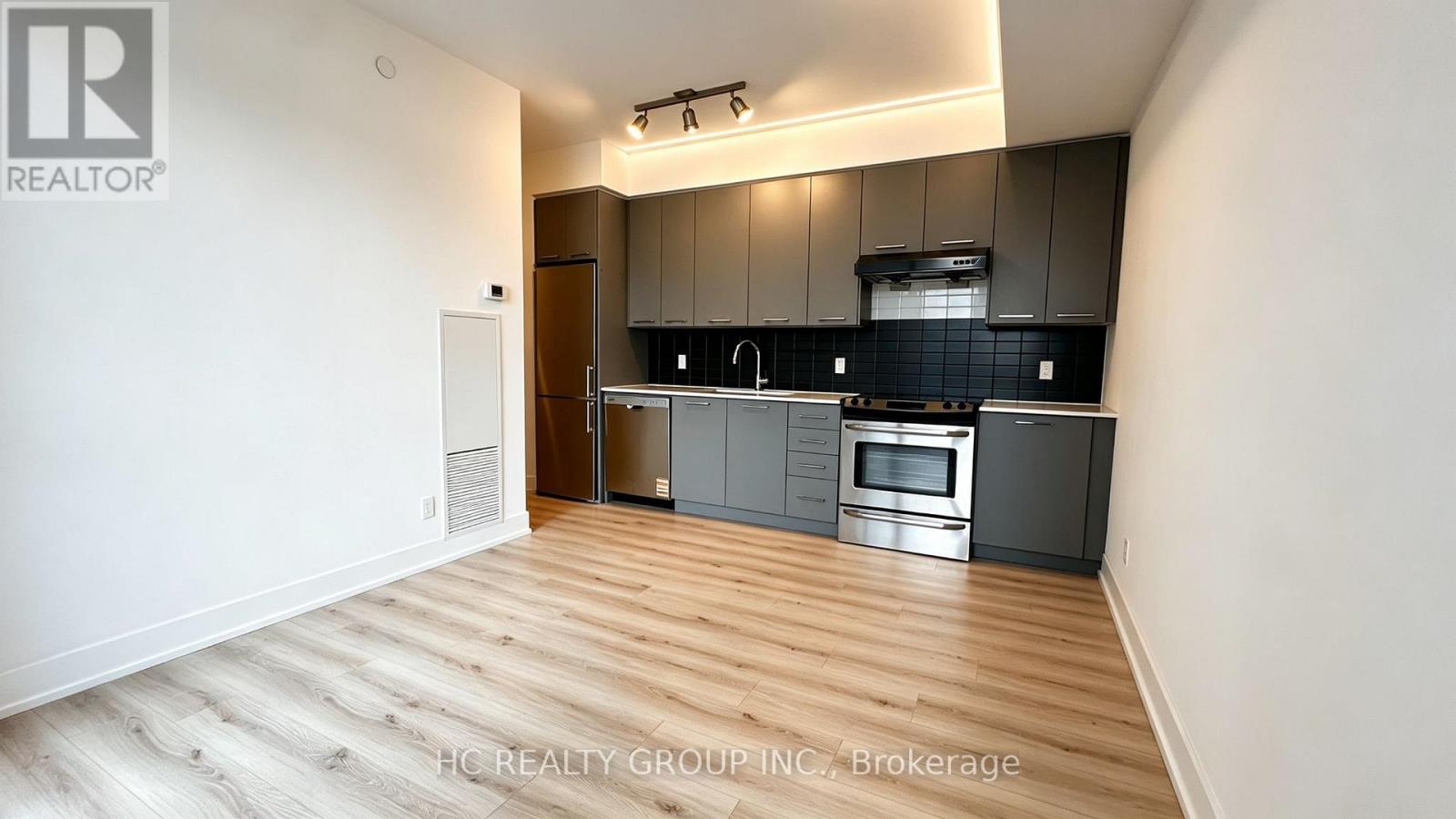 641 - 9471 Yonge Street, Richmond Hill, Ontario  L4C 0Z5 - Photo 6 - N13806742