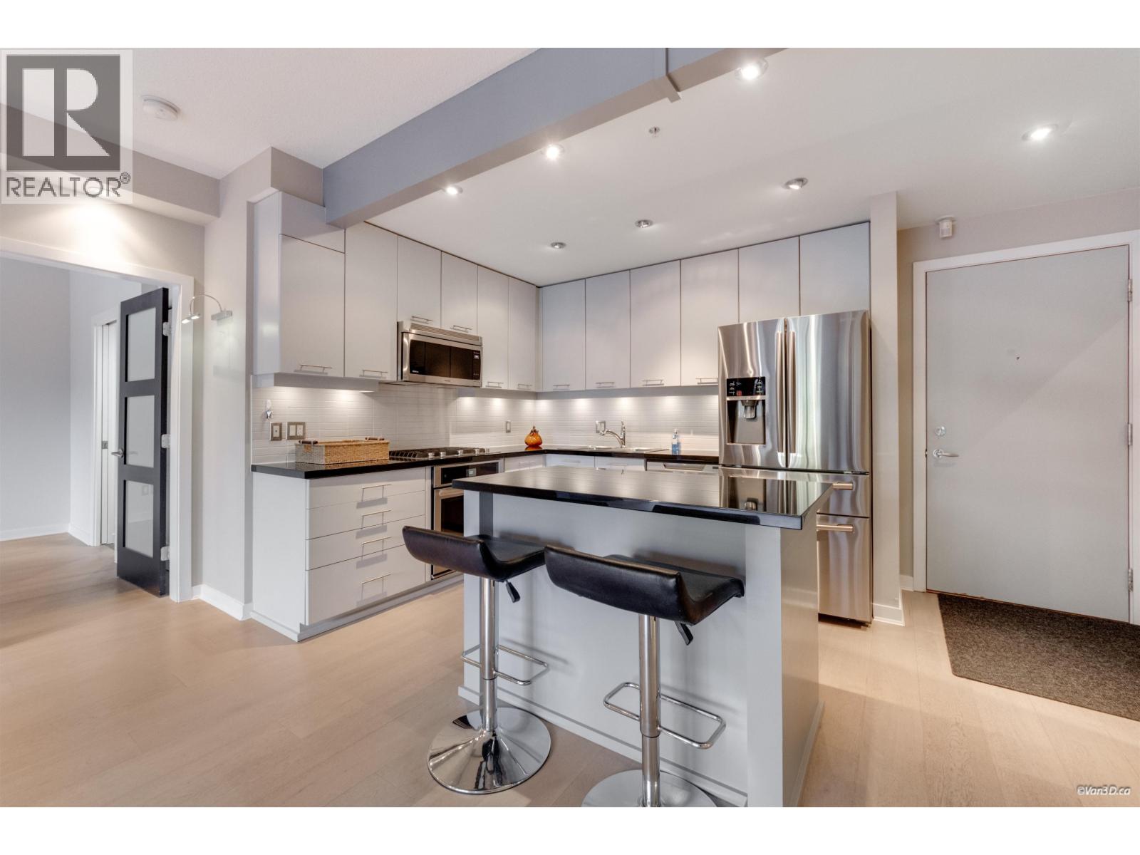210 530 Raven Woods Drive, North Vancouver, British Columbia  V7G 2T5 - Photo 1 - R3167446