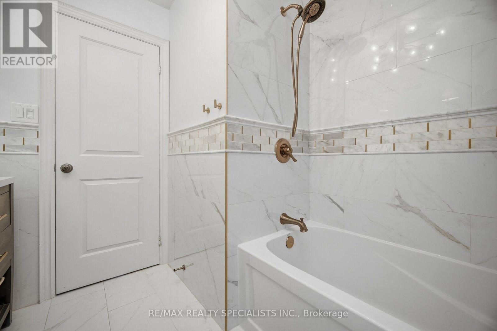 6 Mccandless Court, Caledon, Ontario  L7C 3R7 - Photo 32 - W13803644
