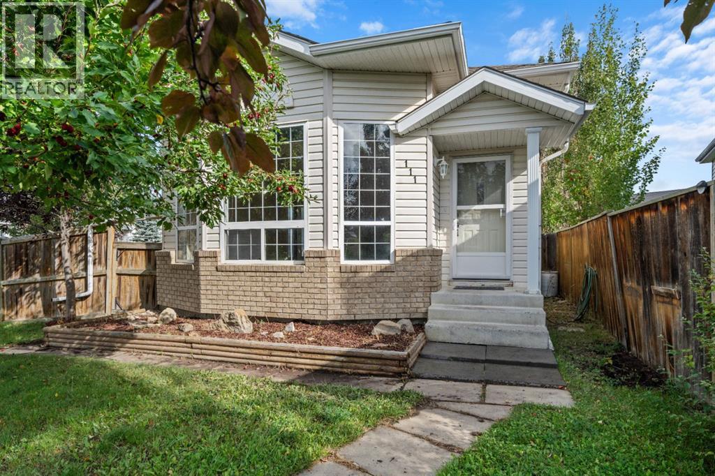 111 Martinvalley Place NE, Calgary, Alberta  T3J 4A2 - Photo 1 - A2343068