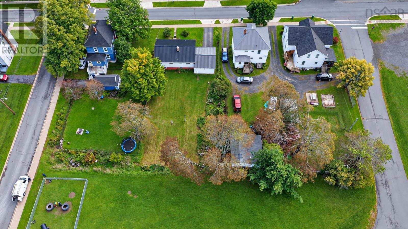 110 Park Street, Stellarton, Nova Scotia  B0K 1S0 - Photo 4 - 202623865
