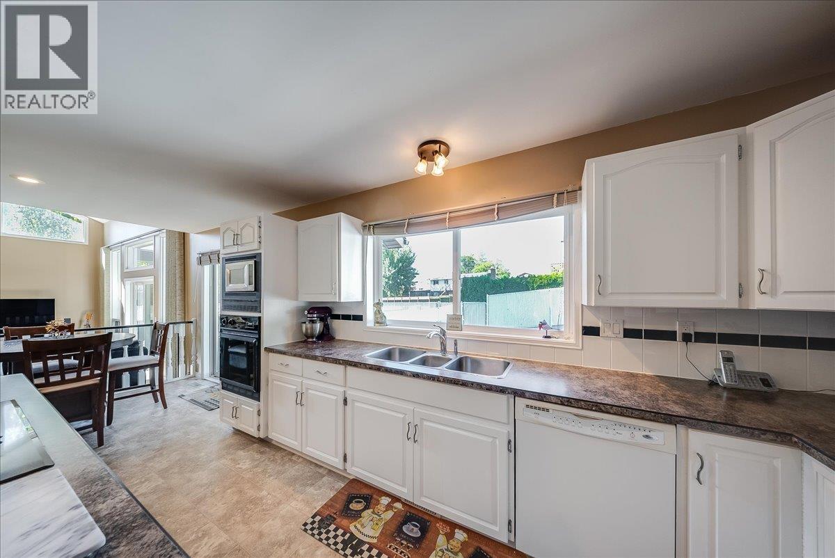 3961 Carnation Drive, Trail, British Columbia V1R 2X1 - Photo 13 - 10400793