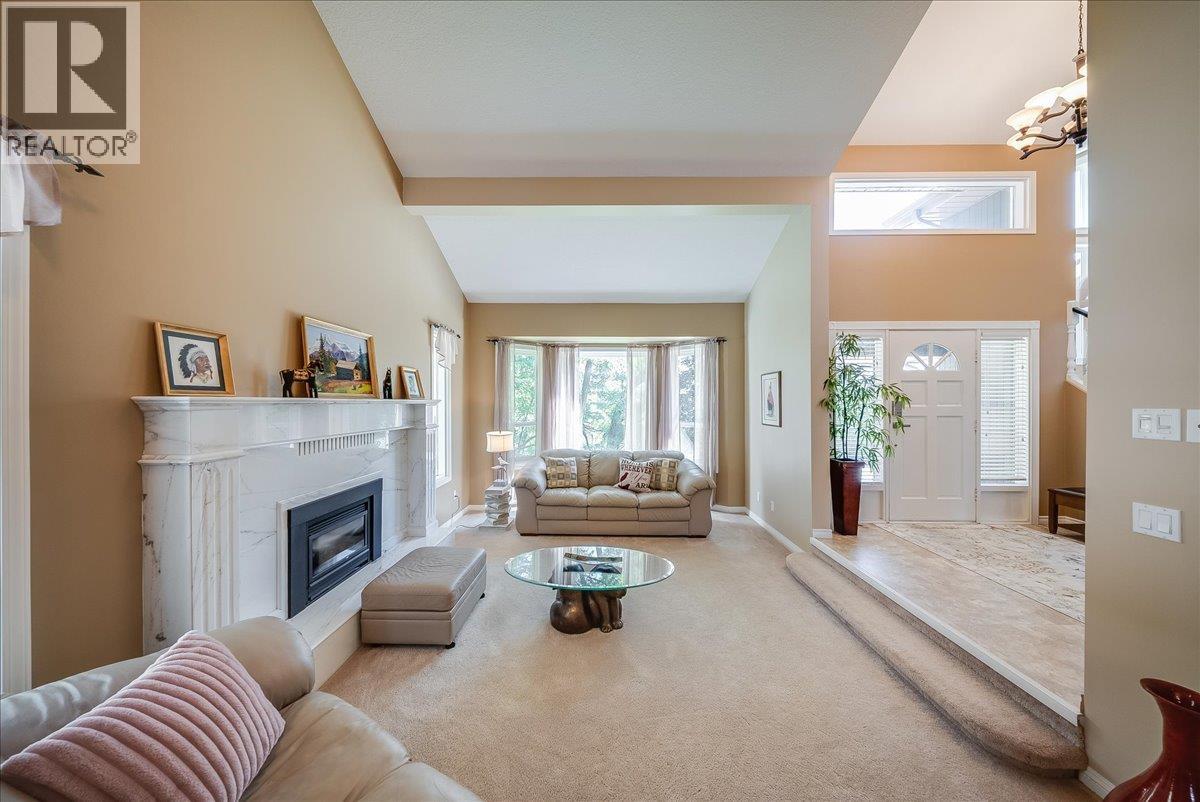 3961 Carnation Drive, Trail, British Columbia V1R 2X1 - Photo 7 - 10400793
