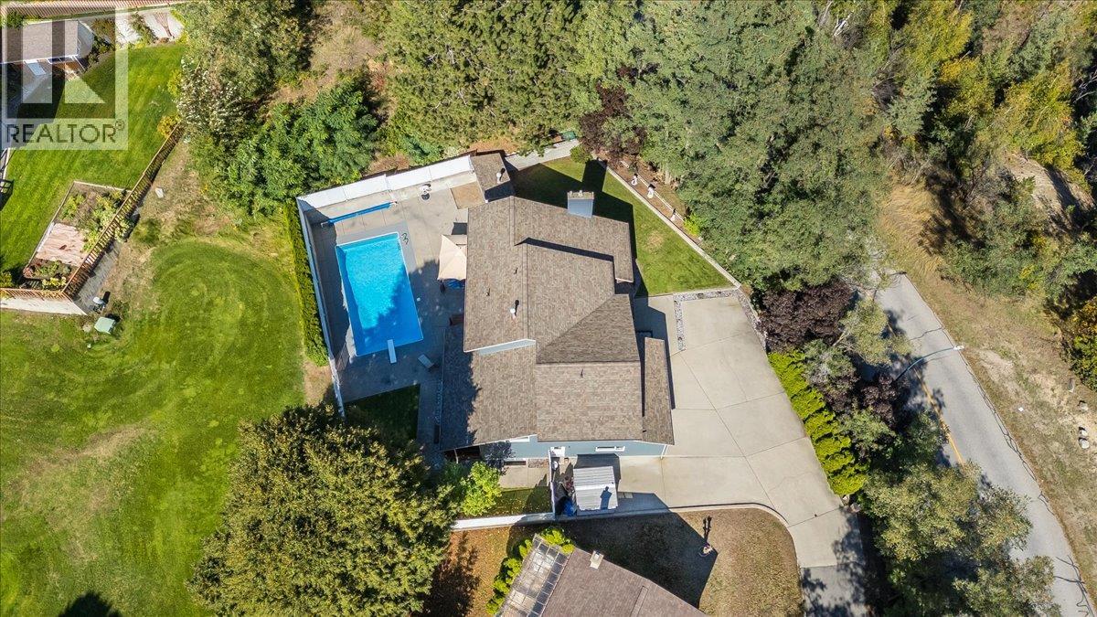 3961 Carnation Drive, Trail, British Columbia V1R 2X1 - Photo 75 - 10400793