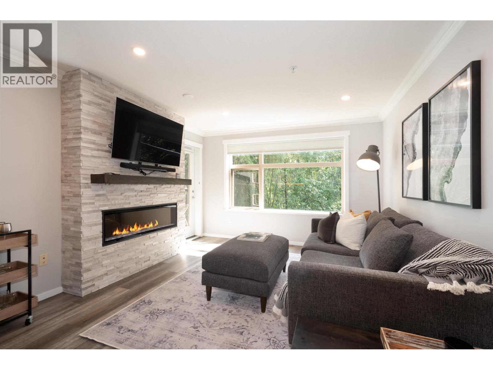204 300 KLAHANIE DRIVE, Port Moody, British Columbia