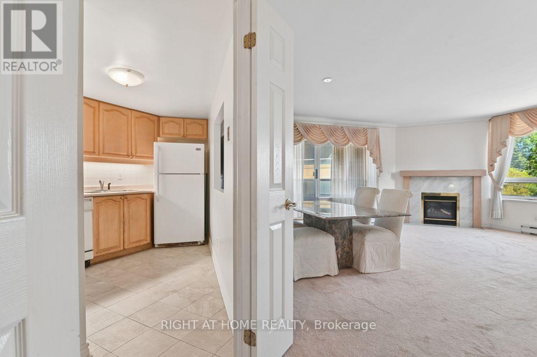 302 - 3105 Carling Avenue, Ottawa, Ontario  K2H 5A6 - Photo 12 - X13806762