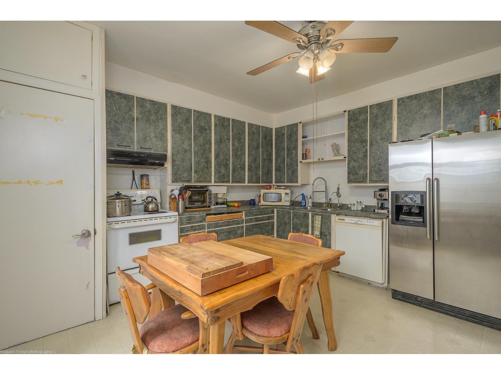 2559-2563 Av. Hector Montréal (Mercier/Hochelaga-Maisonneuve) Quebec Canada H1L3X3 3