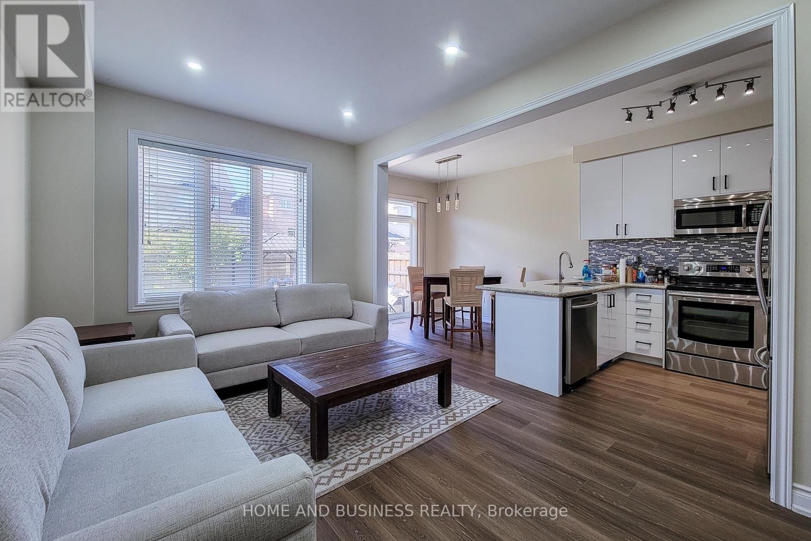 5532 Meadowcrest Avenue, Mississauga, Ontario  L5M 0V1 - Photo 5 - W13806770