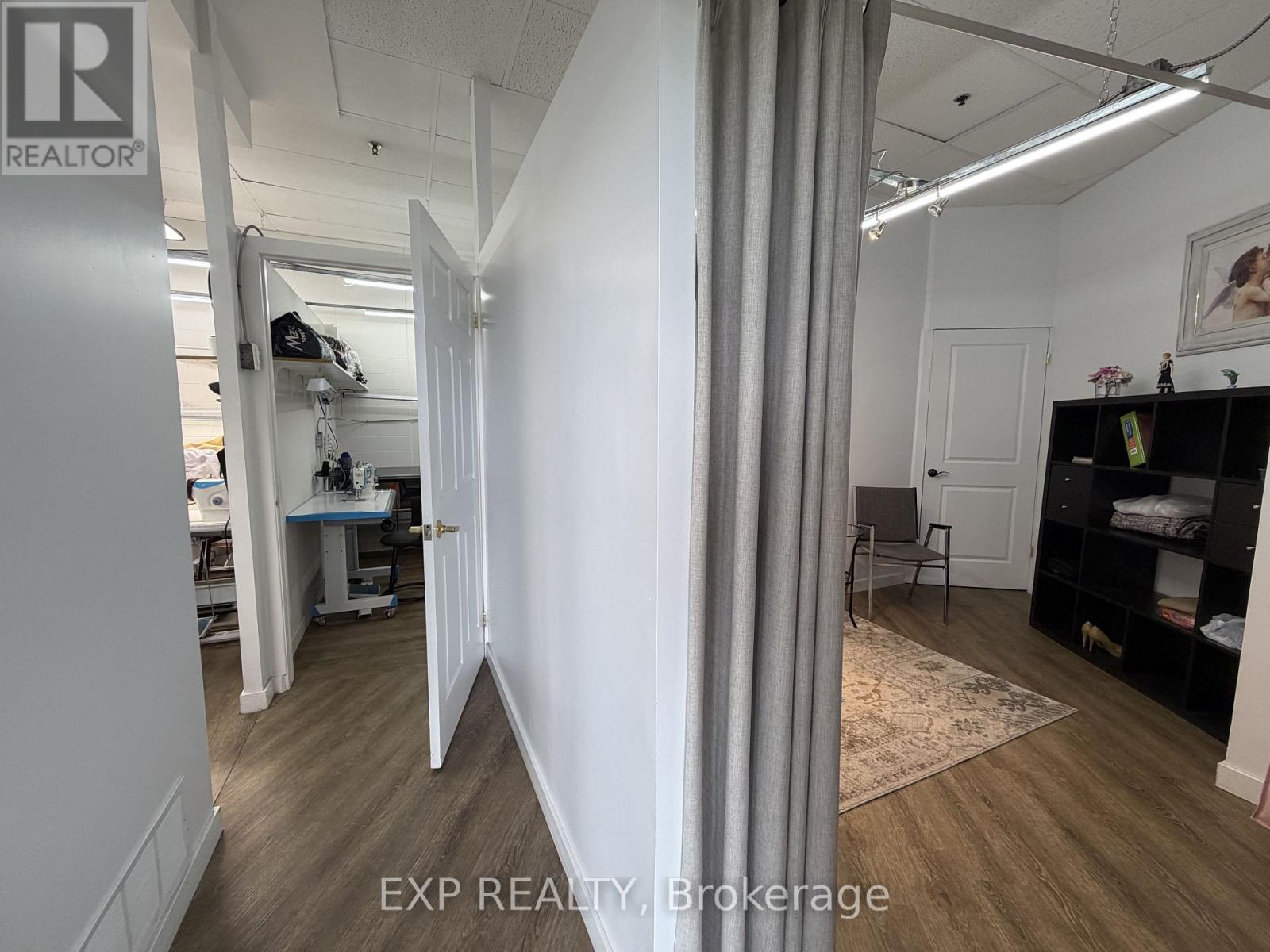 11 - 384 Yonge Street, Barrie, Ontario  L4N 4C8 - Photo 12 - S13455542