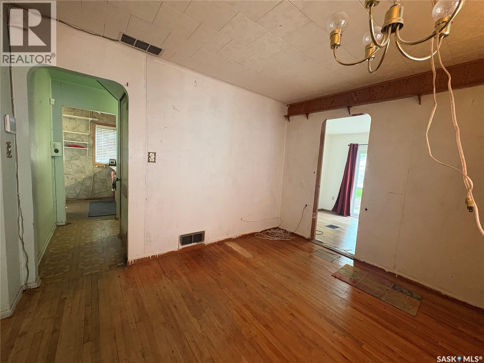 1246 Queen Street, Regina, Saskatchewan  S4T 4B4 - Photo 9 - SK048938