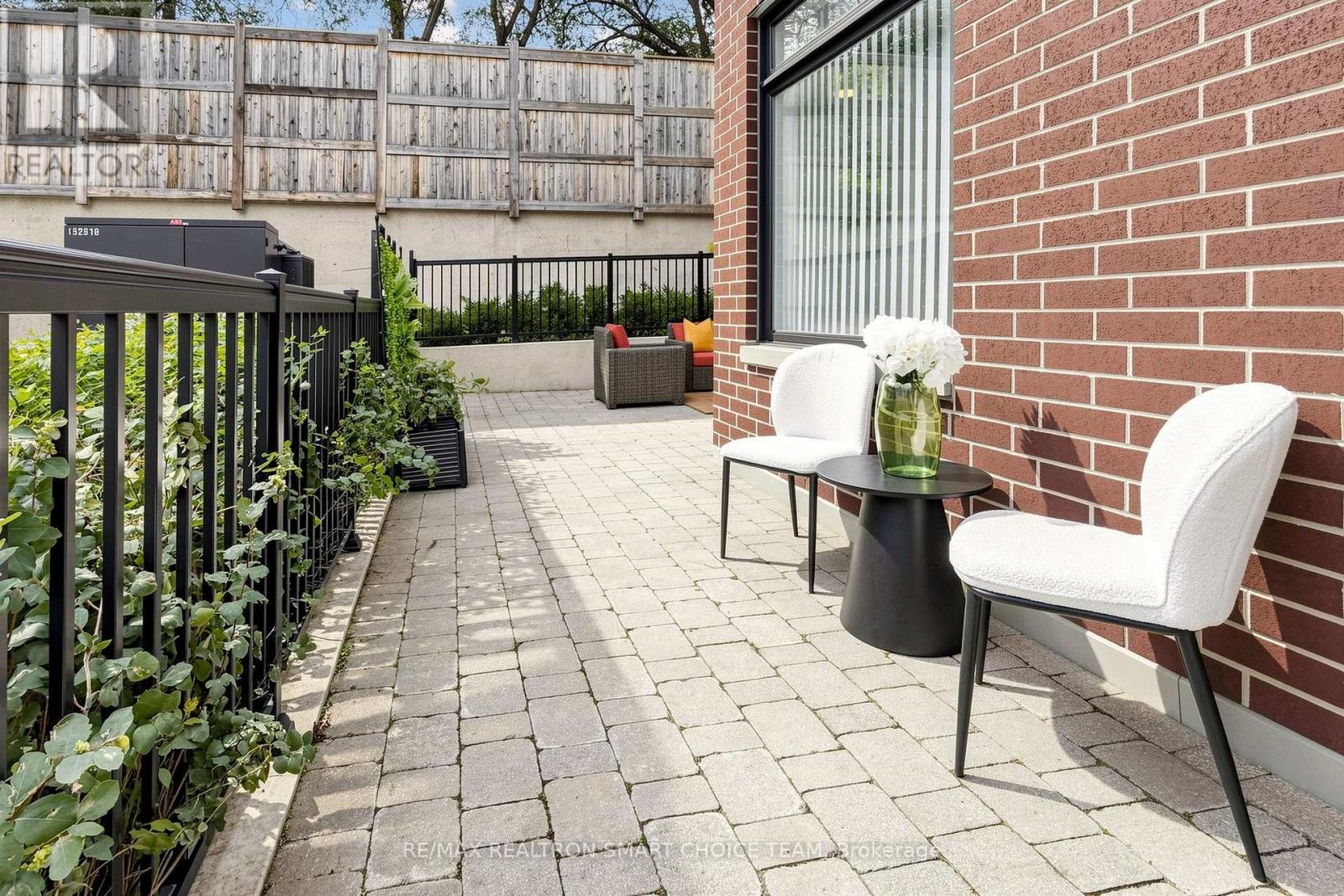 108 - 130 Canon Jackson Drive, Toronto, Ontario  M5M 0B7 - Photo 5 - W13804330