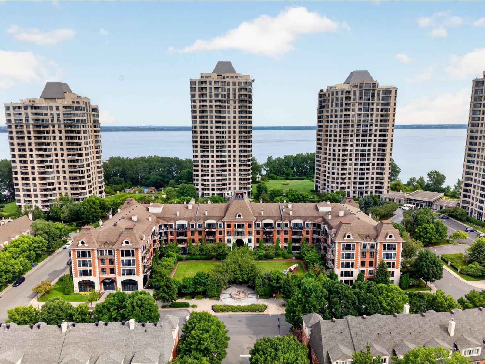 2 Place des Jardins-des-Vosges|#206 Montréal (Verdun/Île-des-Soeurs) Quebec Canada H3E2B2 4
