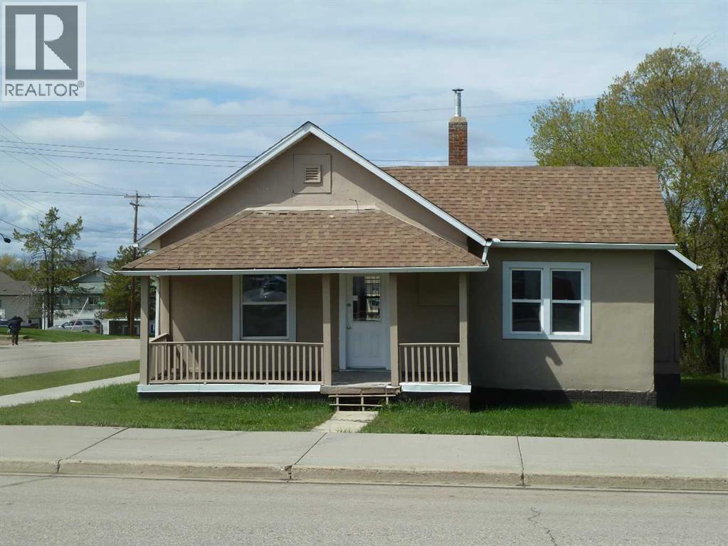 10120 102 Avenue, Lac La Biche, Alberta