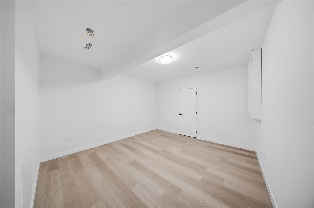 6 Tedham Court, Winnipeg, Manitoba  R3Y 1N3 - Photo 33 - 202623606