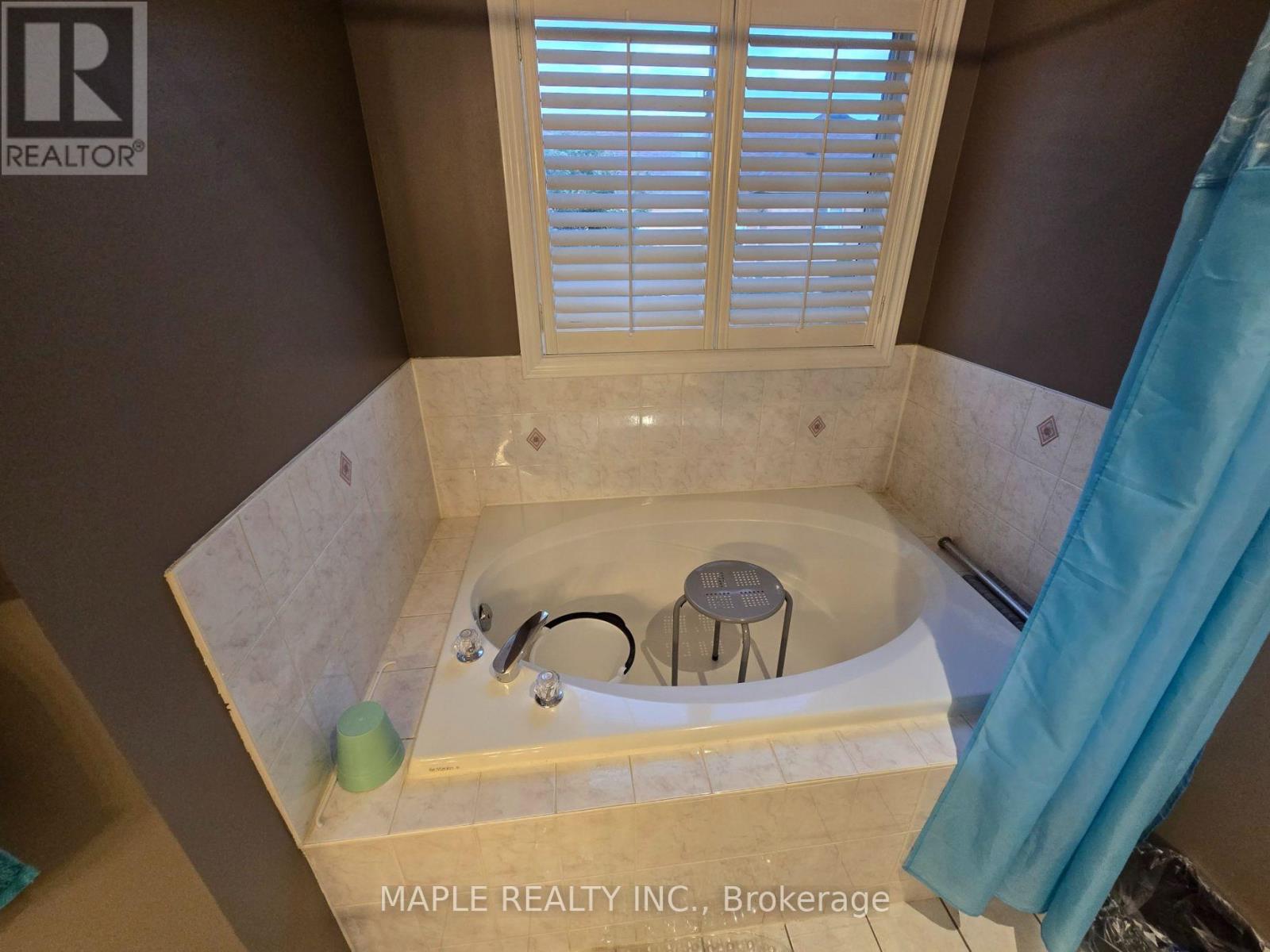 71 Thicket Trail N, Vaughan, Ontario  L4H 1Y1 - Photo 35 - N13806798
