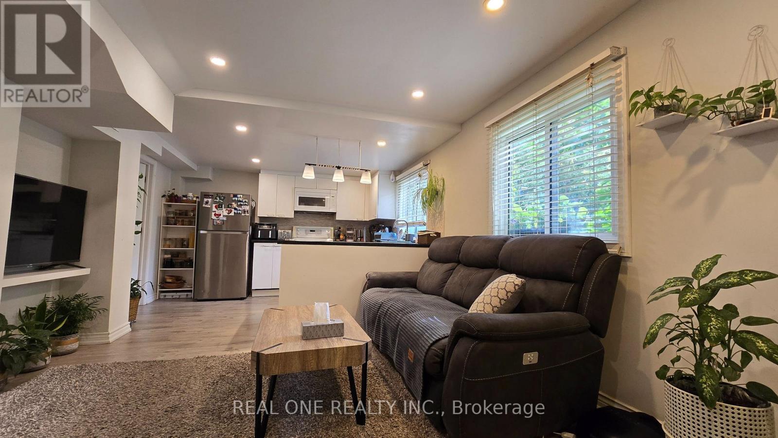 B - 58 Closs Square, Aurora, Ontario  L4G 5H6 - Photo 4 - N13806812