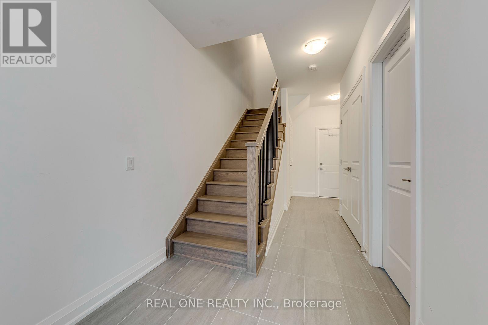 3174 Sixth Line, Oakville, Ontario  L6M 5T2 - Photo 4 - W13806804