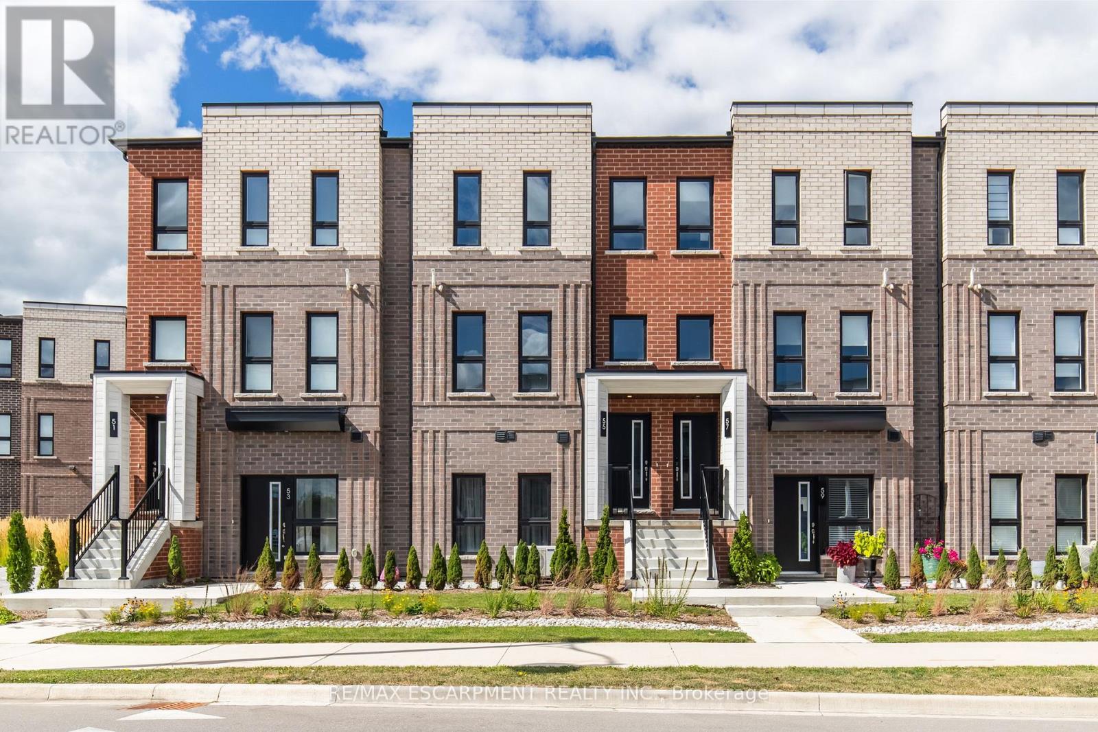 55 GREAT FALLS BOULEVARD, Hamilton, Ontario