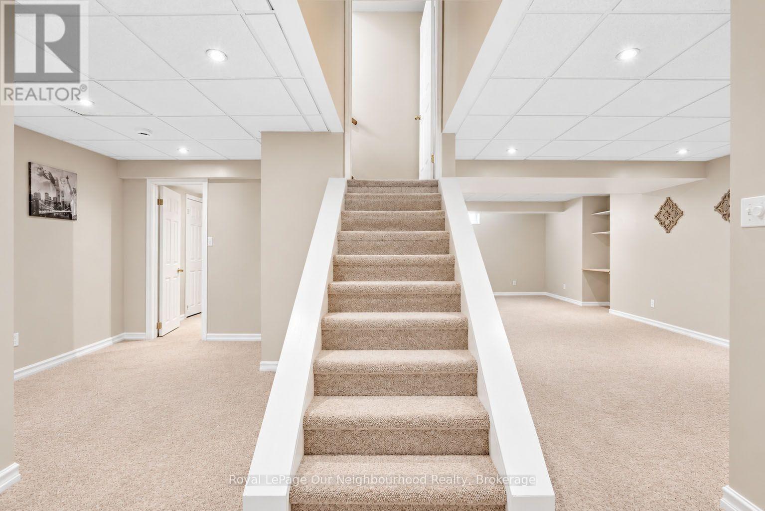 83 Cloughley Drive N, Barrie, Ontario  L4N 9T8 - Photo 34 - S13805216