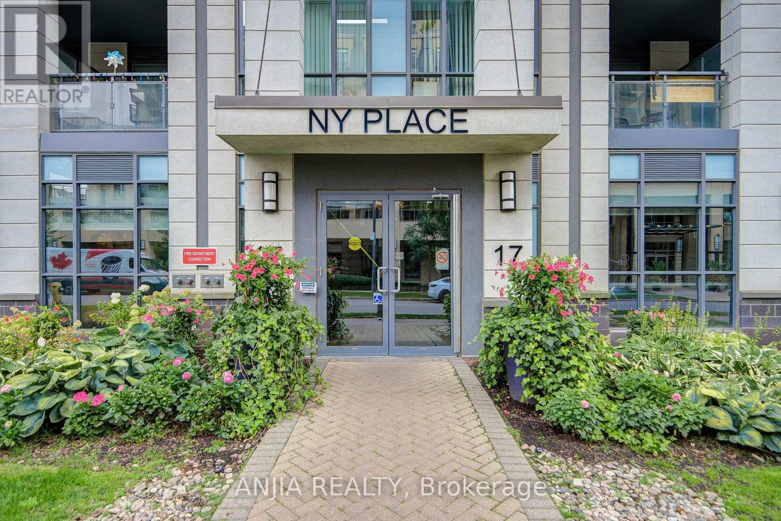 510 - 17 KENASTON GARDENS, Toronto, Ontario