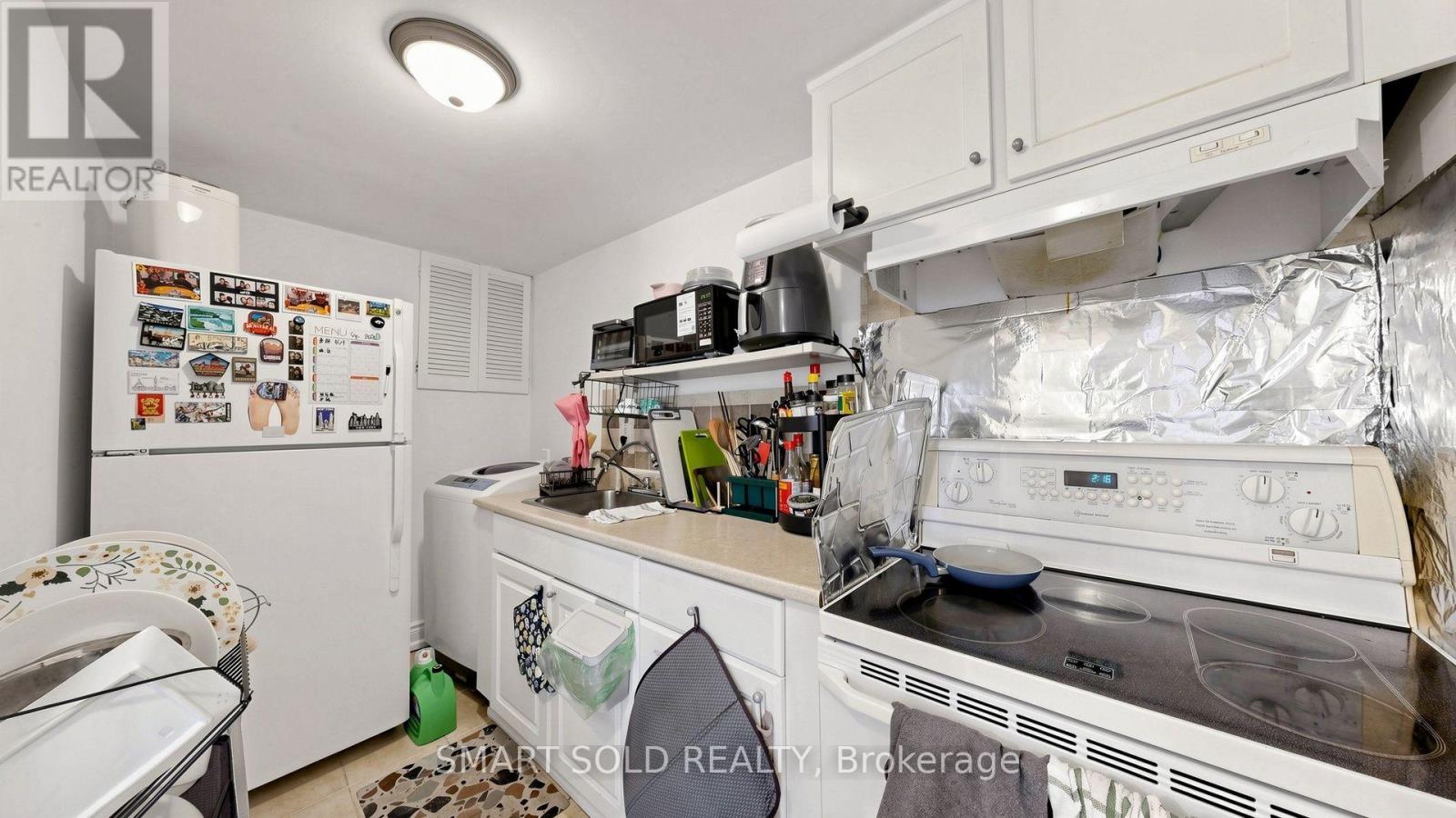 210 Shaughnessy Boulevard, Toronto (Don Valley Village), Ontario  M2J 1K4 - Photo 20 - C13799968