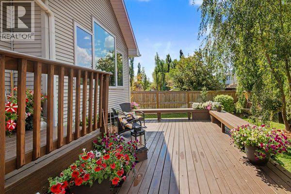 81 Brightonstone Grove SE photo 37