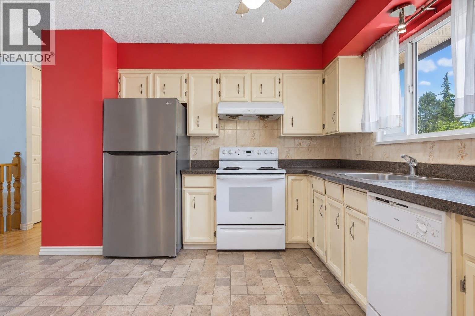 3204 Mariner Way, Coquitlam, British Columbia  V3C 4K7 - Photo 13 - R3148591