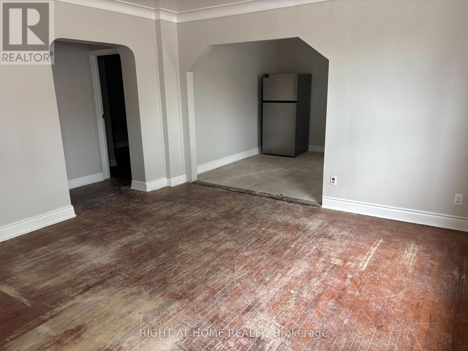 Main Unit 4 - 503 Oakwood Avenue, Toronto, Ontario  M6E 2W9 - Photo 2 - C13805868