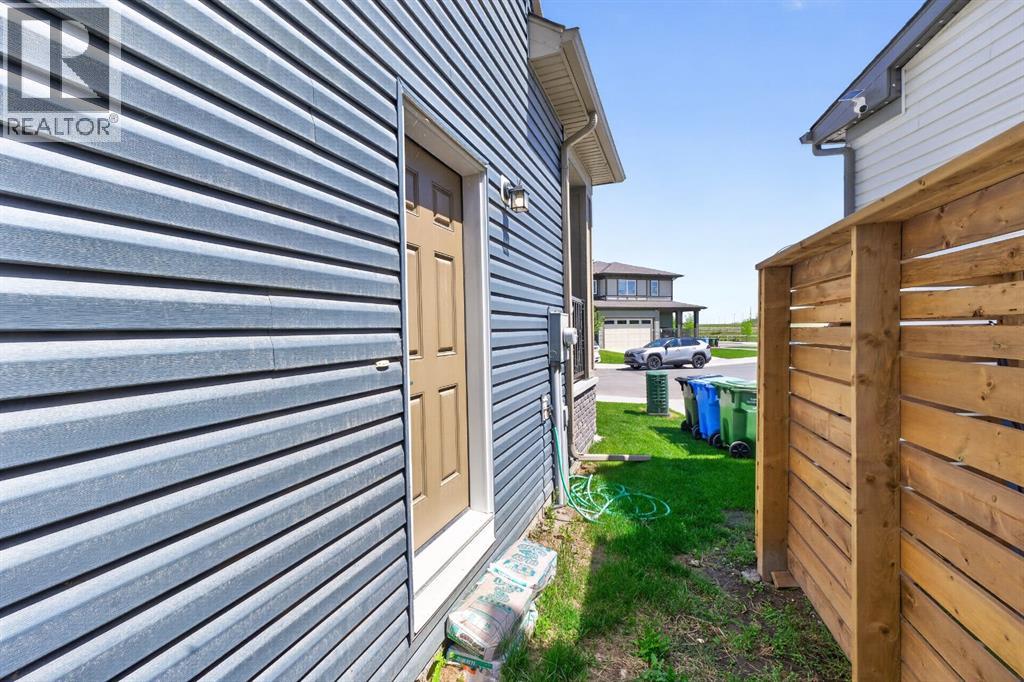 19 Cityline Heath NE, Calgary, Alberta  T3N 2N5 - Photo 4 - A2345610
