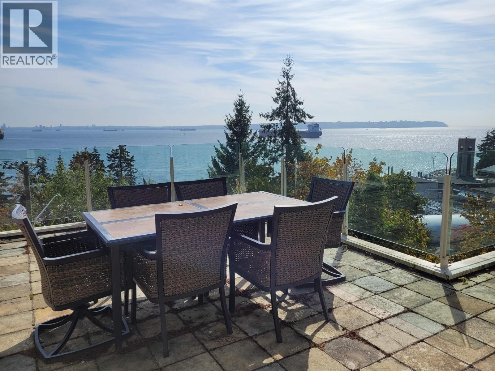 4180b Rose Crescent, West Vancouver, British Columbia  V7V 2N8 - Photo 8 - R3166298