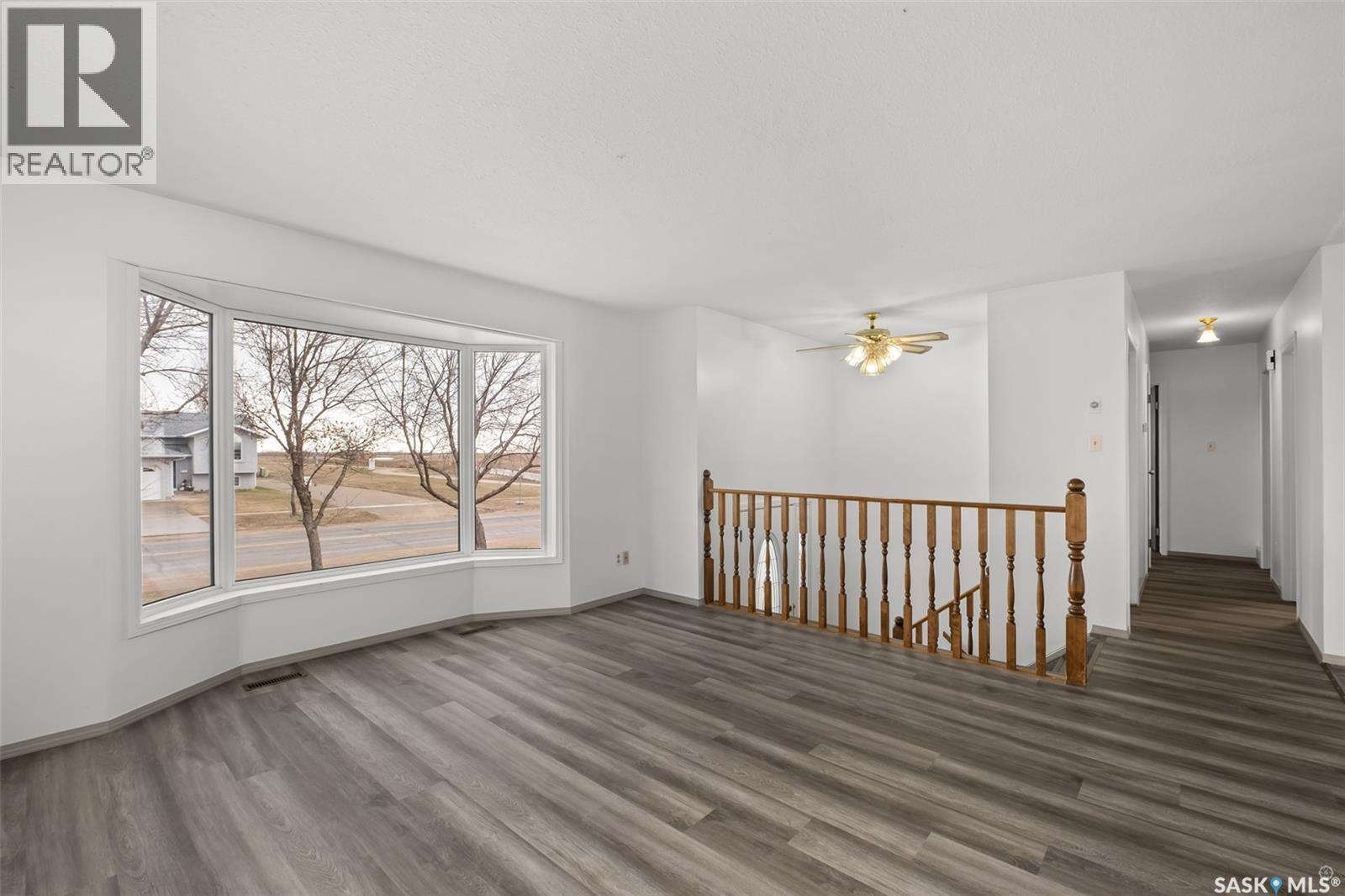 3367 15th Avenue E, Prince Albert, Saskatchewan  S6V 7V3 - Photo 3 - SK035572