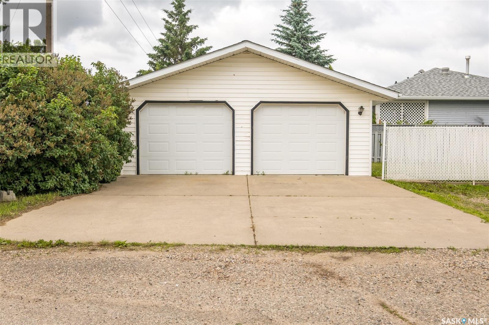 3367 15th Avenue E, Prince Albert, Saskatchewan  S6V 7V3 - Photo 24 - SK035572