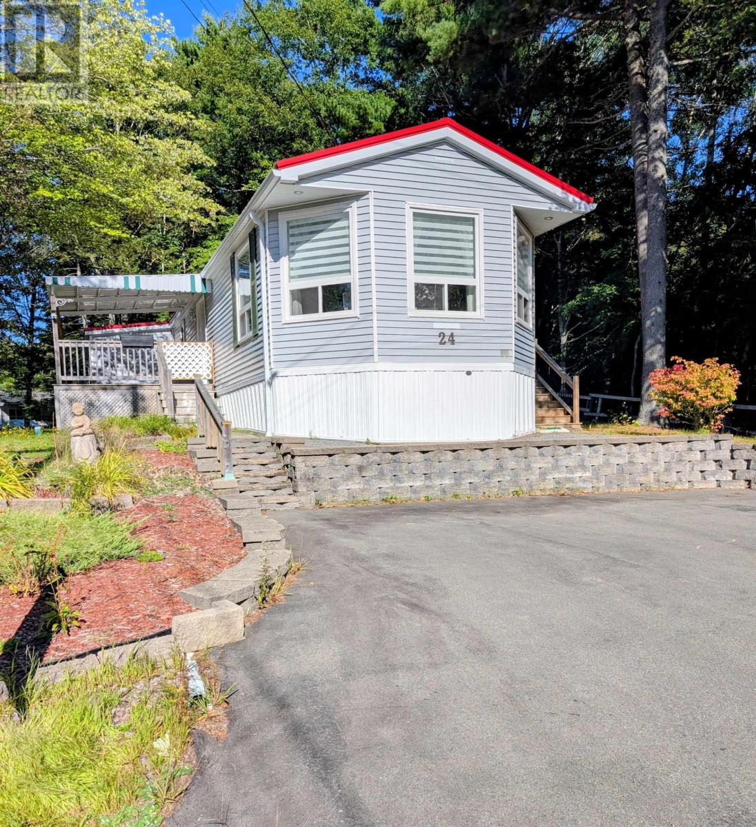 24 Autumn Street, Bridgewater, Nova Scotia  B4V 3Z9 - Photo 1 - 202623866