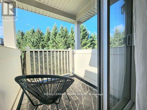 360 William Graham Drive, Aurora, Ontario  L4G 0Z9 - Photo 4 - N13606924