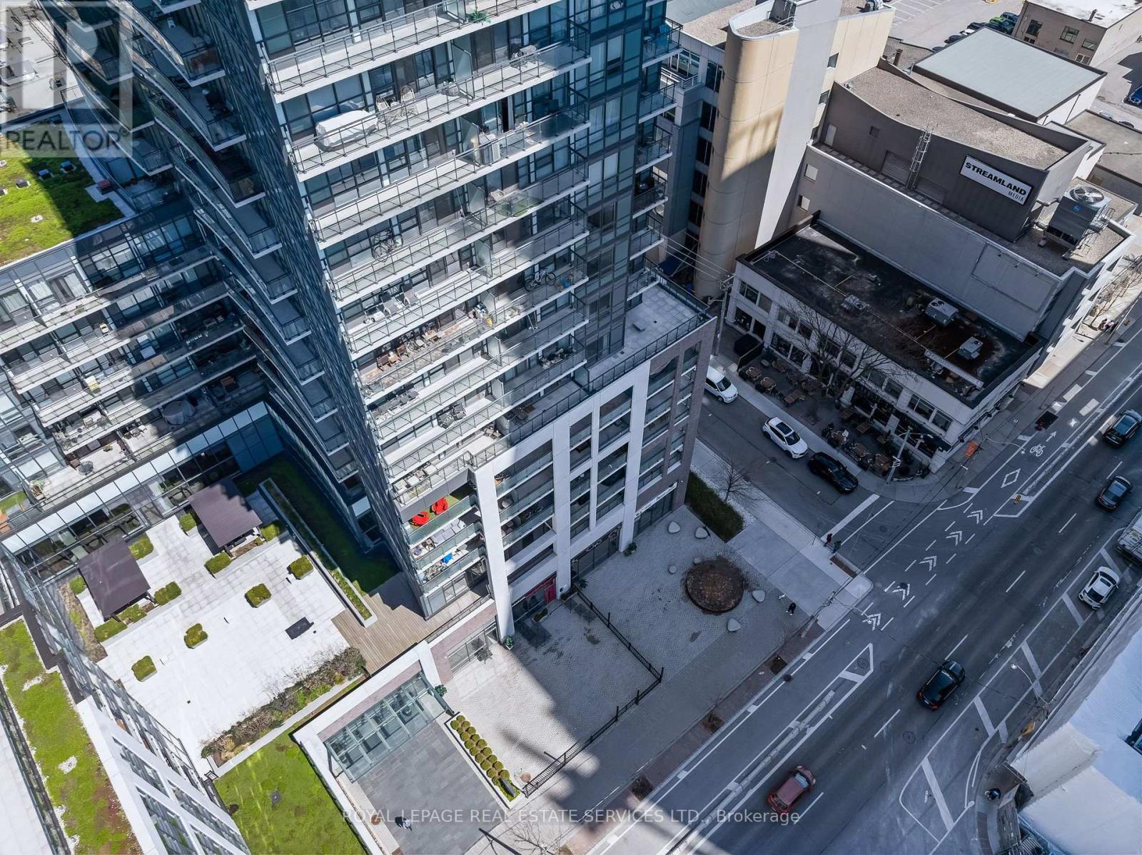 462-464-466-468 Adelaide Street E, Toronto, Ontario  M5A 4L6 - Photo 3 - C13560046